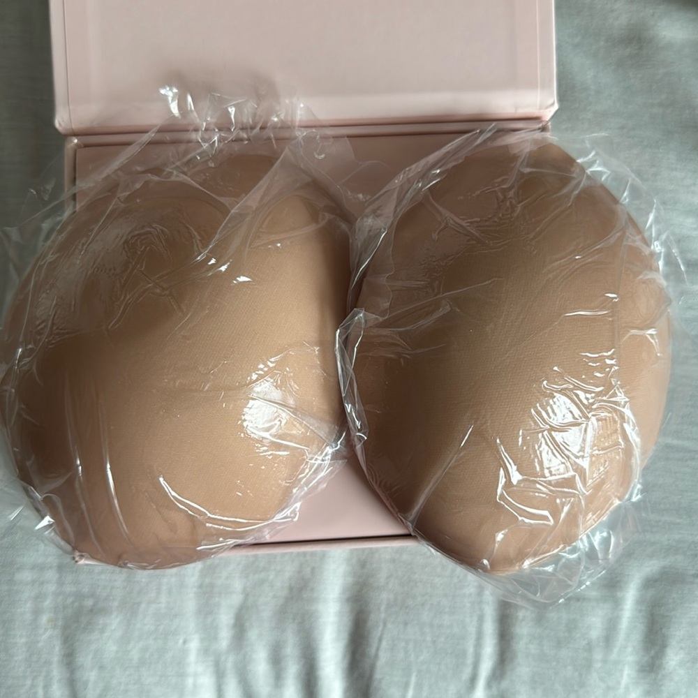 BOOMBA - Perfect Boost Inserts 
SIZES (D and E)
Both Brand new - never worn!!!